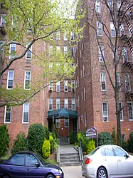 2104 Holland Avenue in Pelham Parkway
