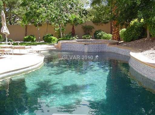 3rd image of 8121 Moonstone Cir