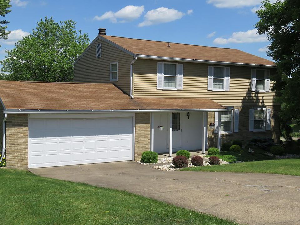 1st image of 7 Elm Dr