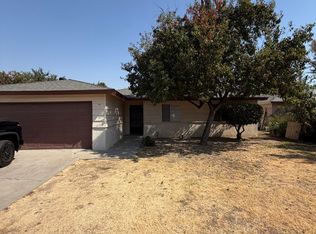 109 El Dorado Dr, Madera, CA 93637