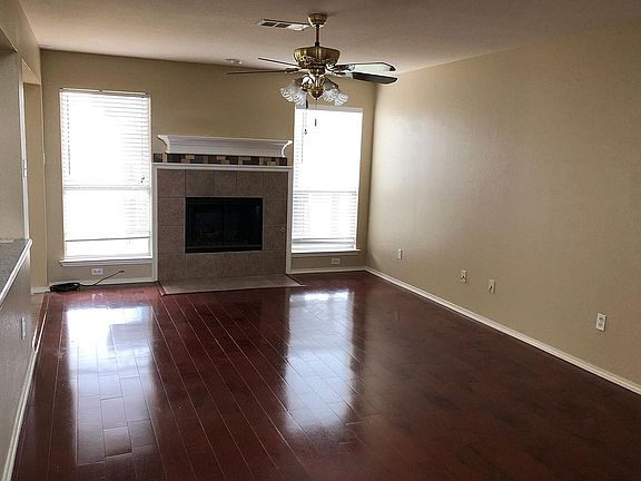 3rd image of 10204 Blue Bell Dr