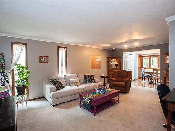 3rd image of 20351 Sandalwood Ln