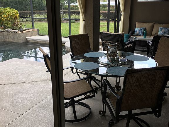 Large Lanai
