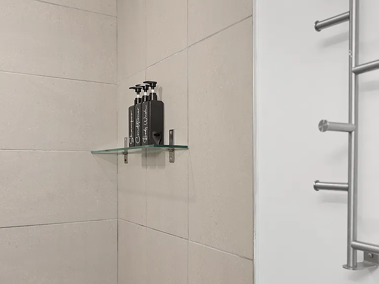 2318 N Park Ave #2R — Photo 13