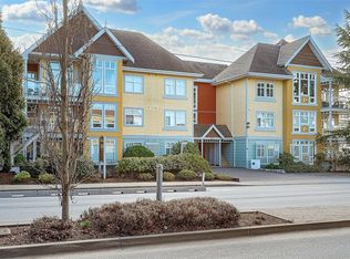 1663 McKenzie Ave #206, Saanich, BC V8N1A6