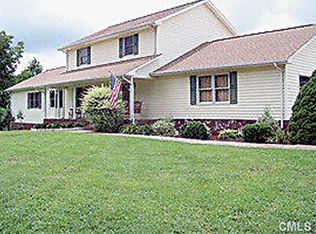 1992 Smith Farm Rd, Lincolnton, NC 28092