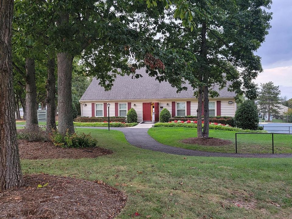 1st image of 12203 Chaucer Ln #12203