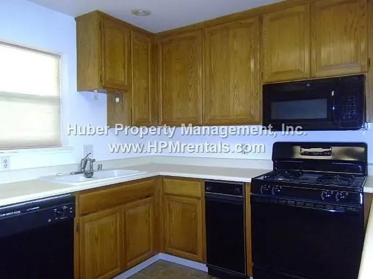 6060 Happy Pines Dr — Photo 6