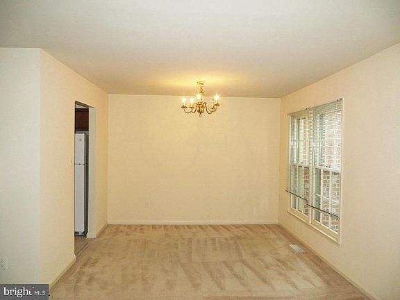 4th image of 9652 Motley Ln