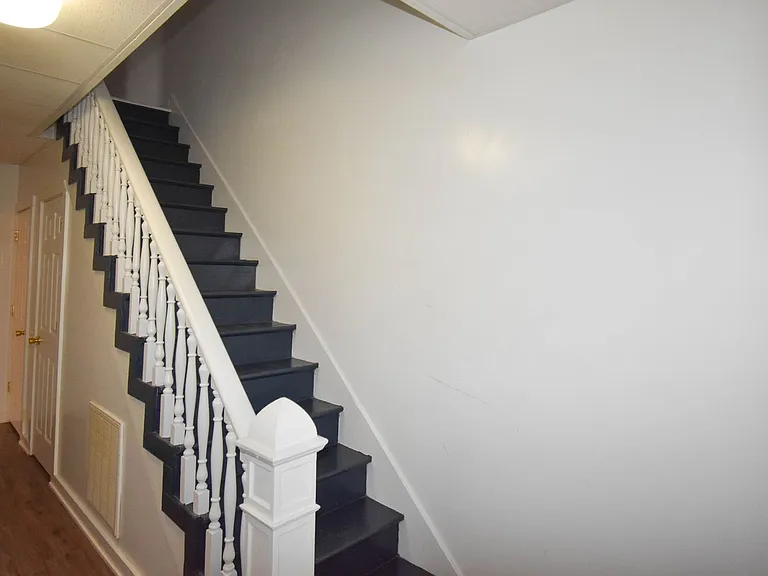 3 Fairview St — Photo 18
