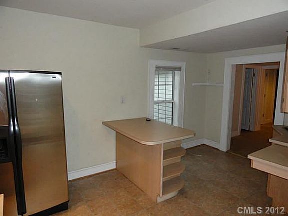 5th image of 3824 Matthews Mint Hill Rd