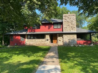 157 Holly Rd, Hopkins, MN 55343
