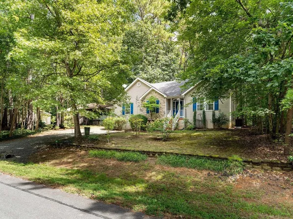 20 Tanglewood Rd, Palmyra, VA 22963