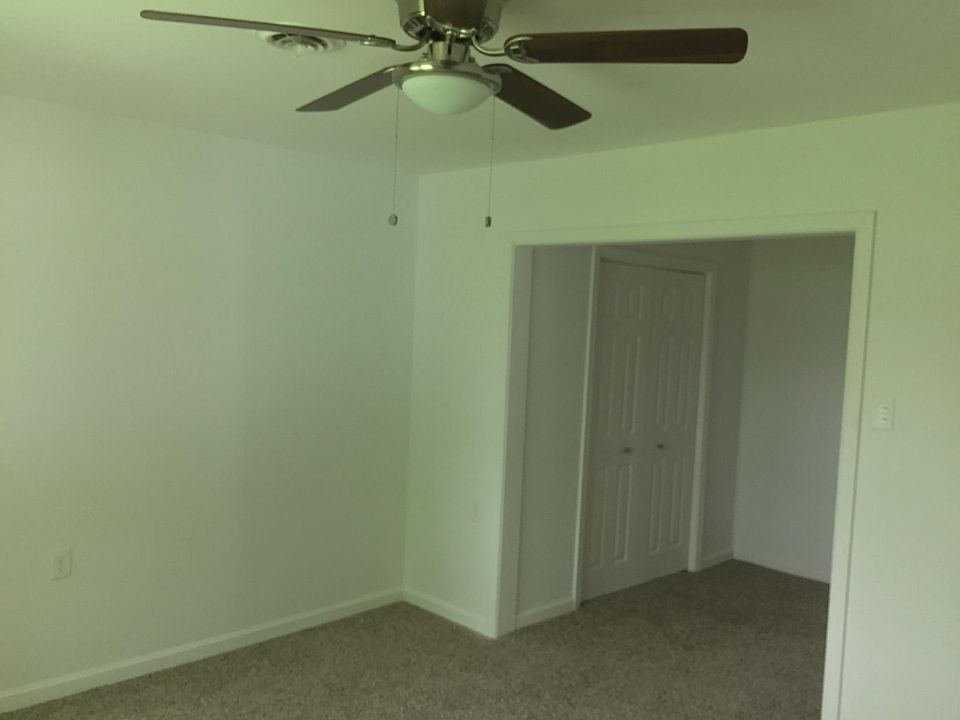 2nd image of 117 Wilson St