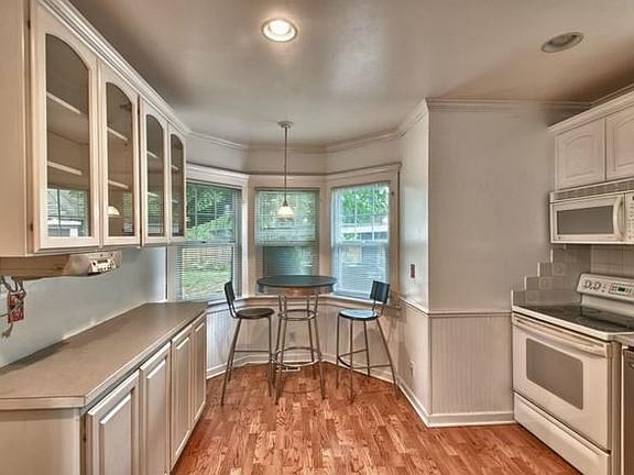 5th image of 3112 N 13th St