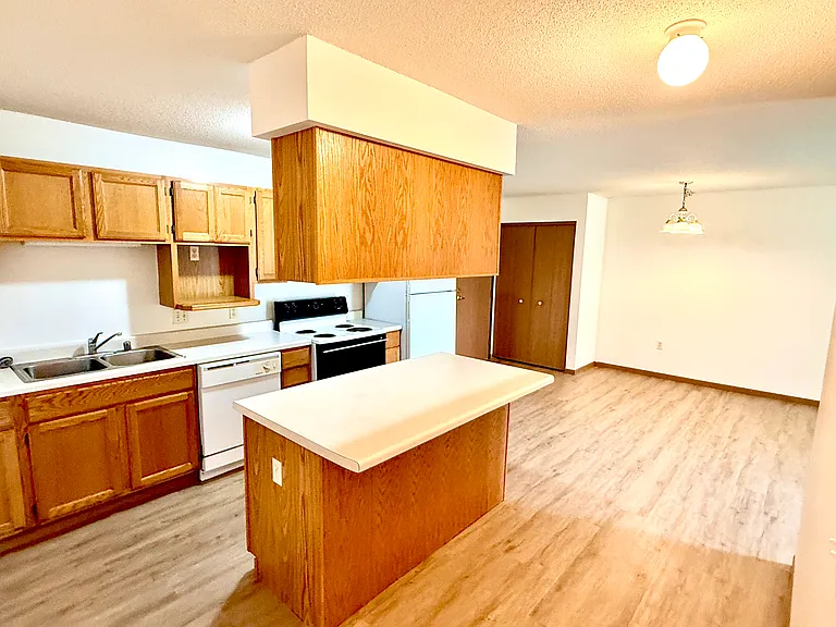 1021 Grandview Ave #106 — Photo 6