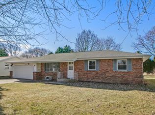 2315 North Claremont Drive, Janesville, WI 53545