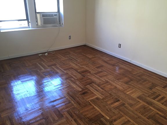 5th image of 286 Saint Johns Pl