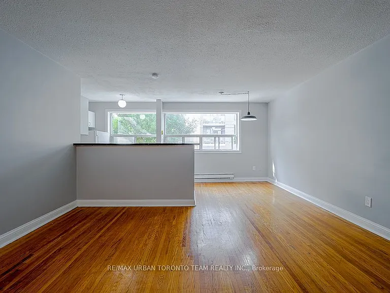 1346 Queen St E #1 — Photo 8