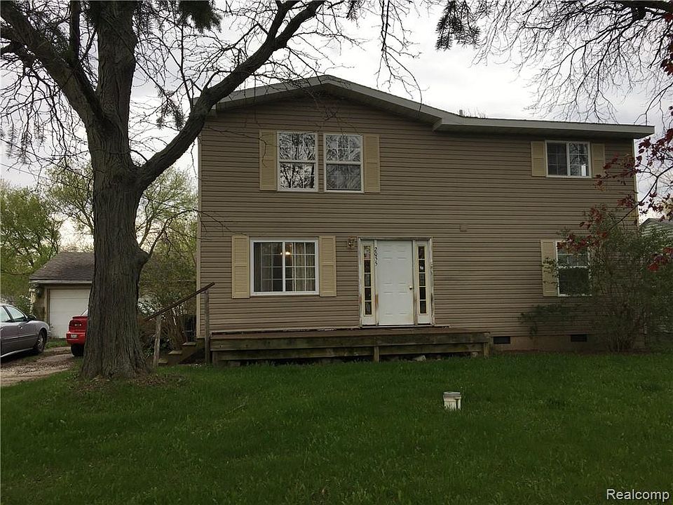 1st image of 2055 Hillsdale Dr