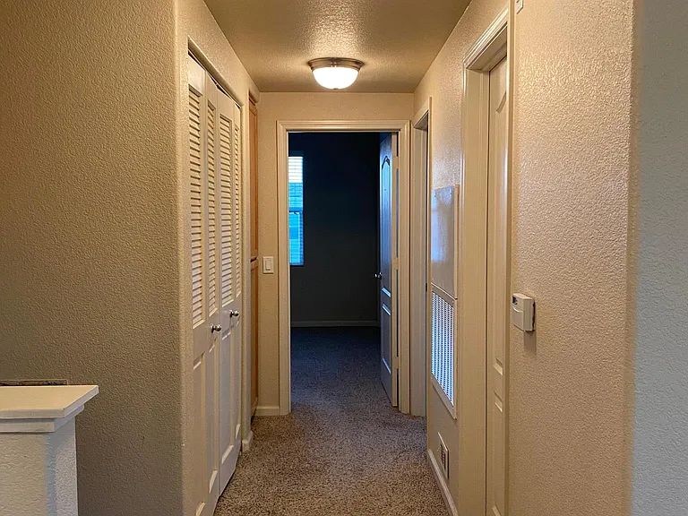 700 Moon Cir — Photo 18