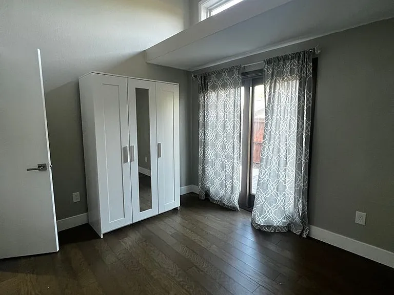 2 bed/2 bath charming TINY house in Concord — Photo 23