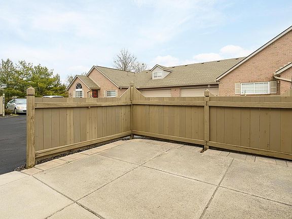 4th image of 1345 Amberlea Dr W Unit 10
