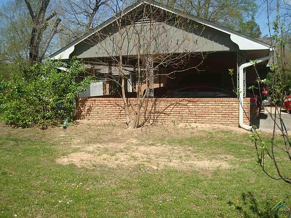 3rd image of 308 Park Dr