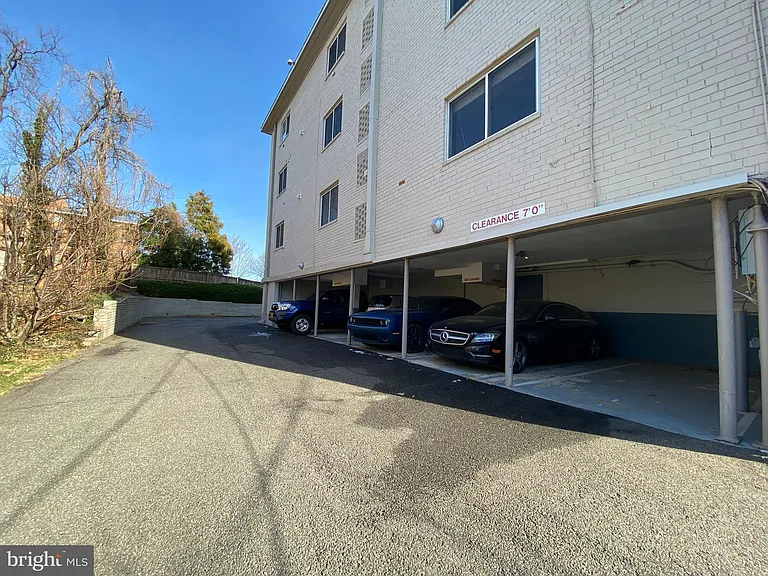 1221 N Quinn St #1 — Photo 45