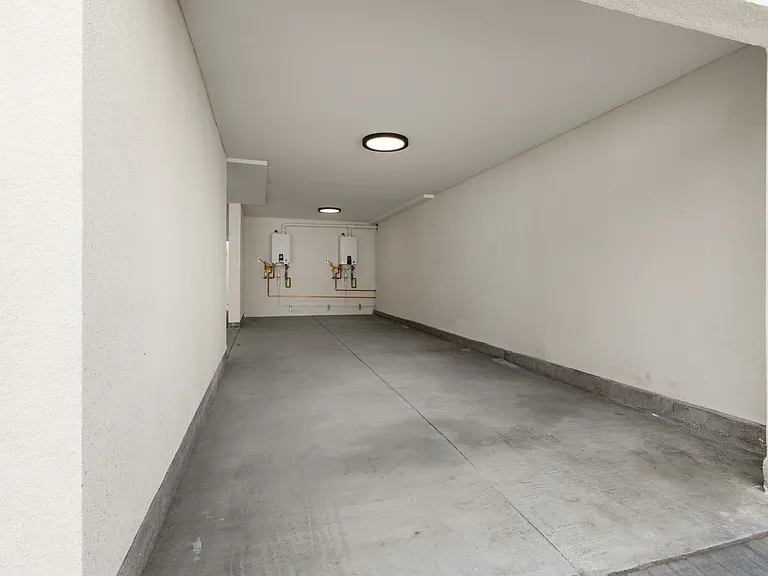 1827 E 4th St #18 — Photo 11