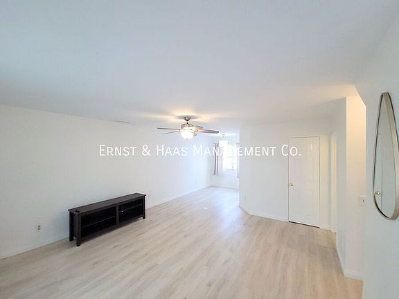 5th image of 111 W Spring St Unit E