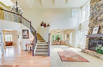 2nd image of 20007 Cascade Dr E