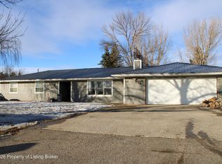 706 1st St N, New Town, ND 58763