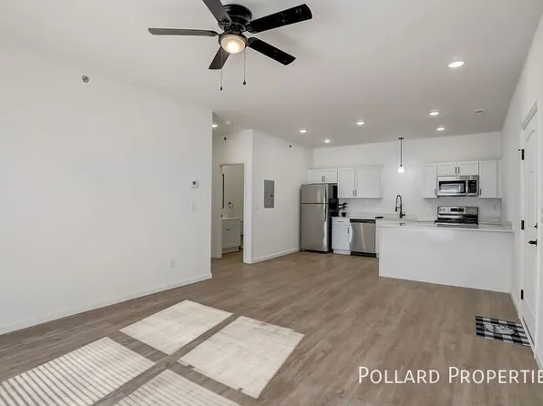 901 Parkview Dr, Wright City, MO