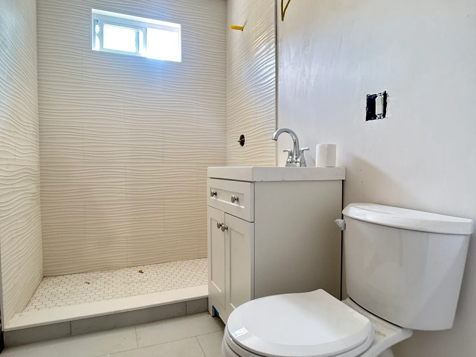 3 bed, 1250 sqft, $3,400 — Photo 4