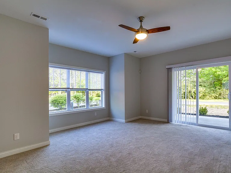 7410 Southpark Pl #203 — Photo 21