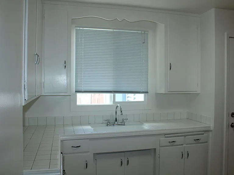 17 Lorraine Ave — Photo 9