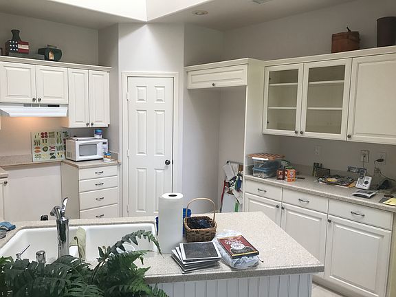 Light and Airy Kitchen