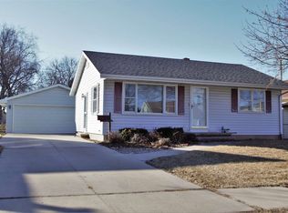 1813 Edgar St, De Pere, WI 54115