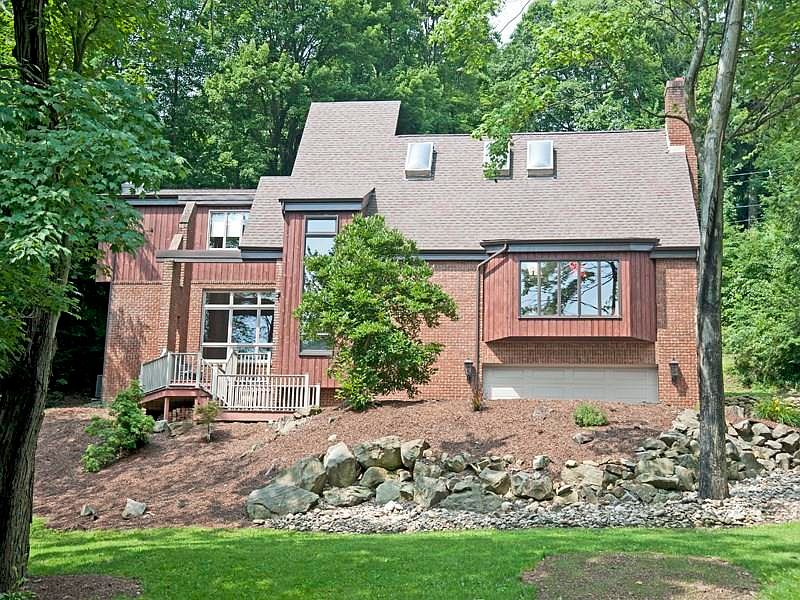 1st image of 368 Elm Dr
