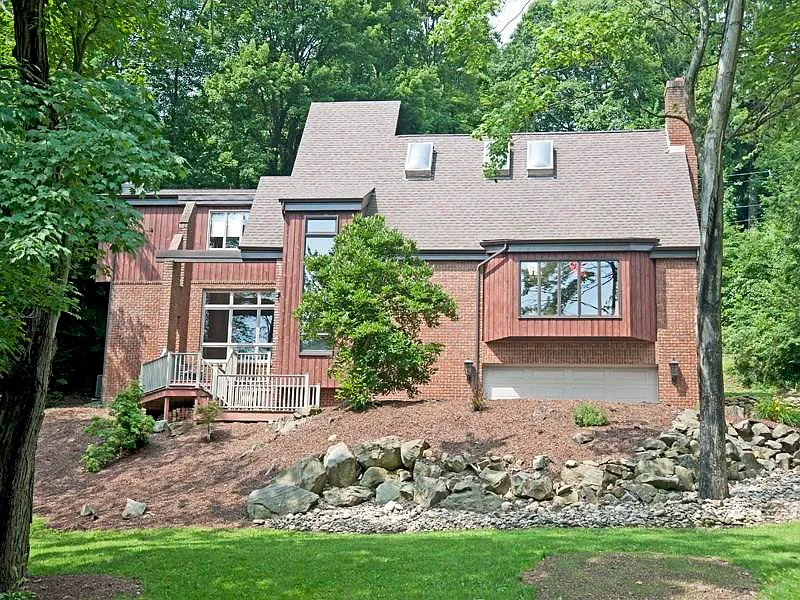 368 Elm Dr photo 1