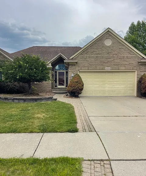 16193 Darlene Dr — Photo 1