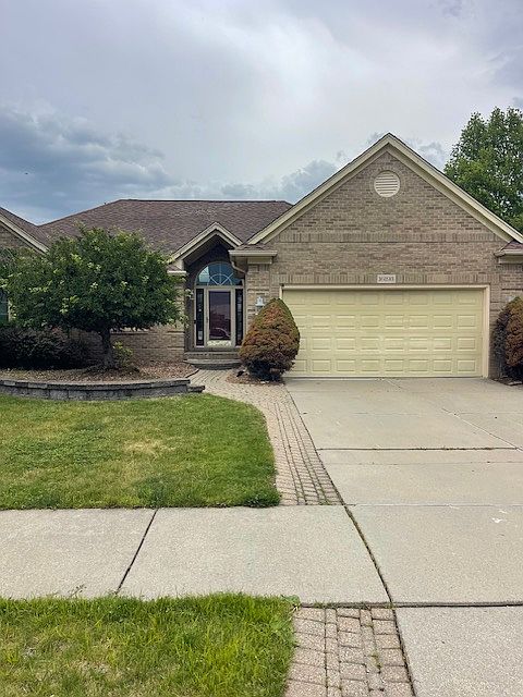 1st image of 16193 Darlene Dr