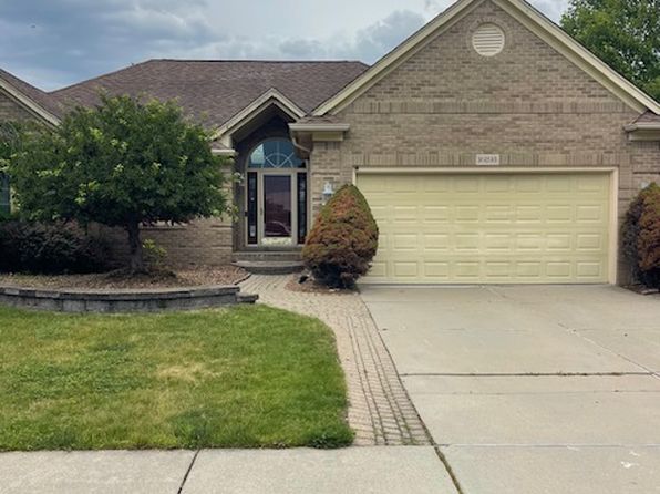 16193 Darlene Dr, Macomb, MI