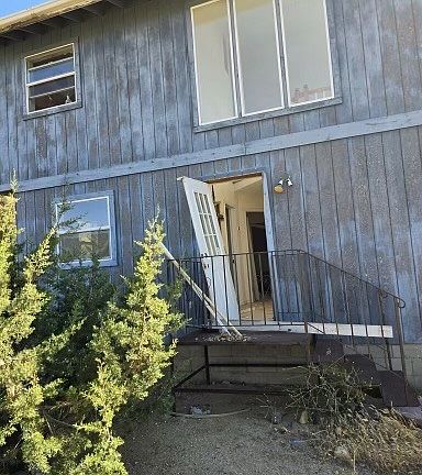 2nd image of 33733 High Meadow Rd