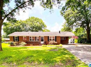 1109 Meadowbrook Dr, Oxford, AL 36203