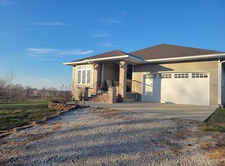 22220 S Walnut Bluff Rd, Pleasant Hill, MO 64080