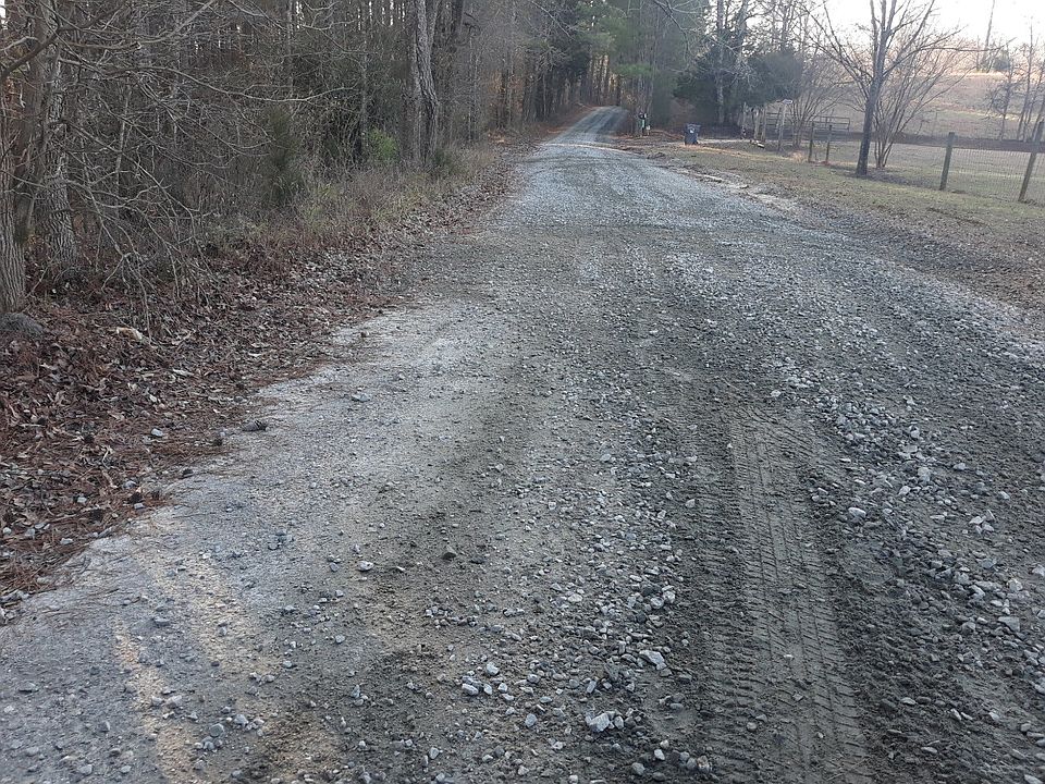 2nd image of 1221 Long Piney Rd