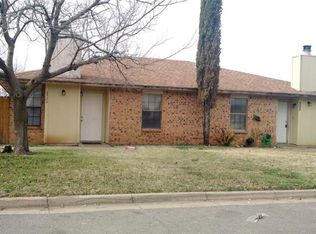 2520 Indigo Ln, Arlington, TX 76015