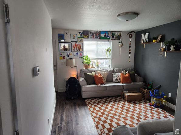 605 N Kay Ln, Tooele, UT 84074